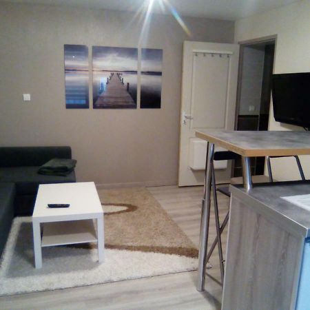 Studio Au Calme Apartment Batilly  Exterior photo